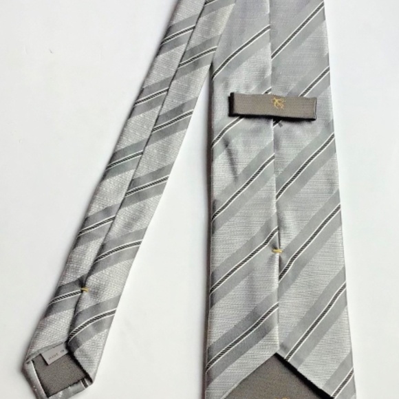 CANALI  light gray  colour striped Silk tie made in Italy 🇮🇹 - Picture 5 of 6